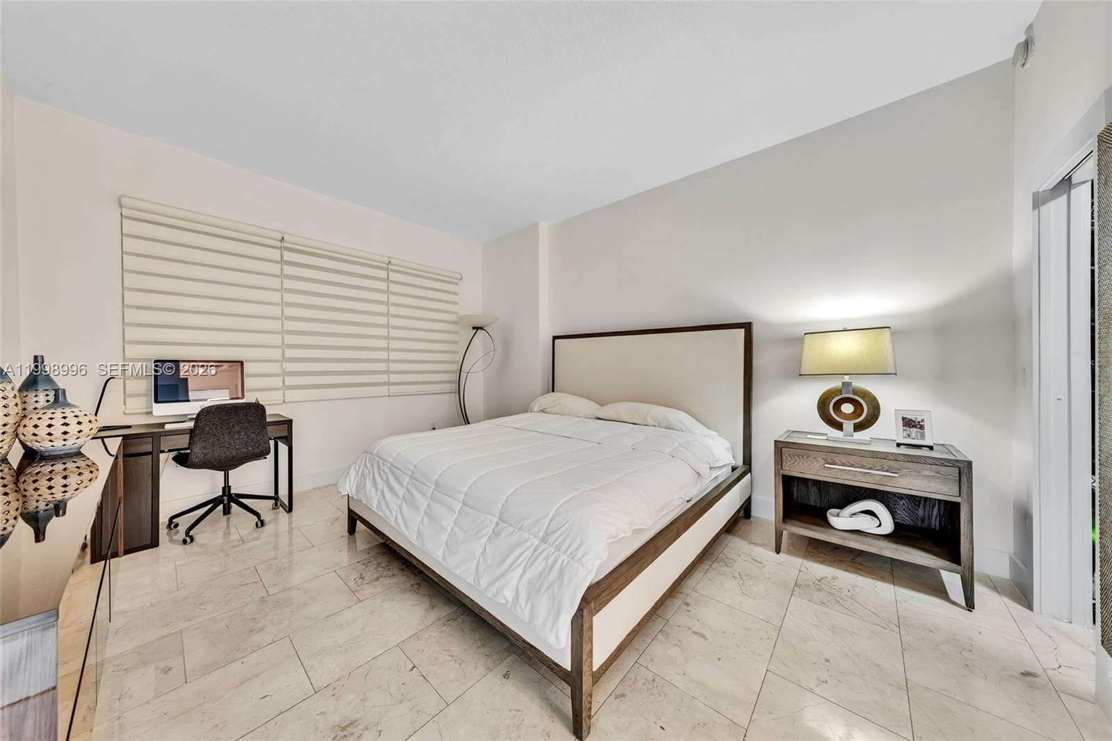 6917 Collins Ave PH22 photo 11