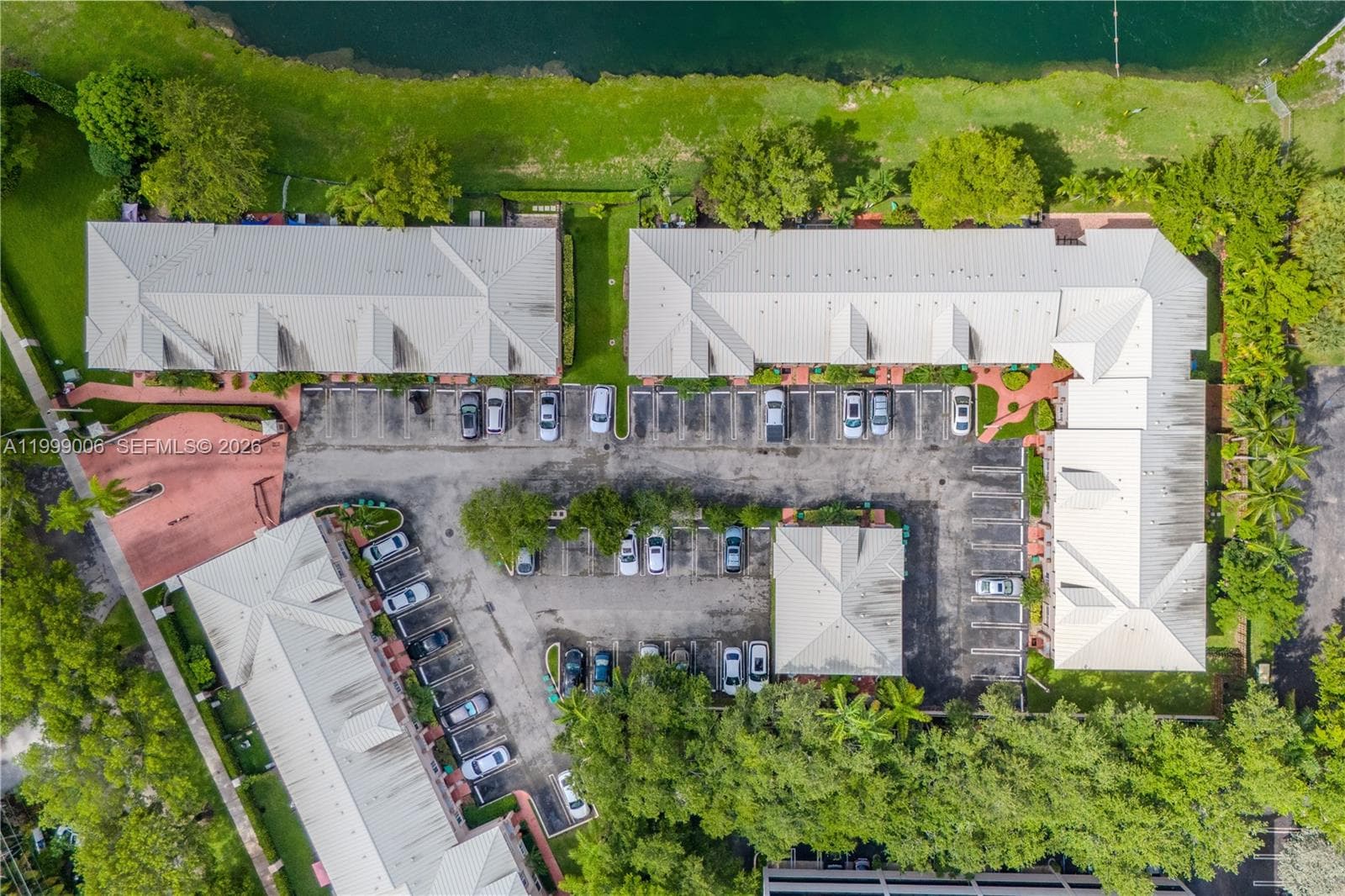 15750 92nd Ave 20C photo 2