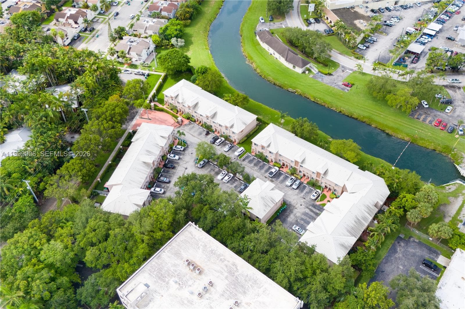 15750 92nd Ave 20C photo 3