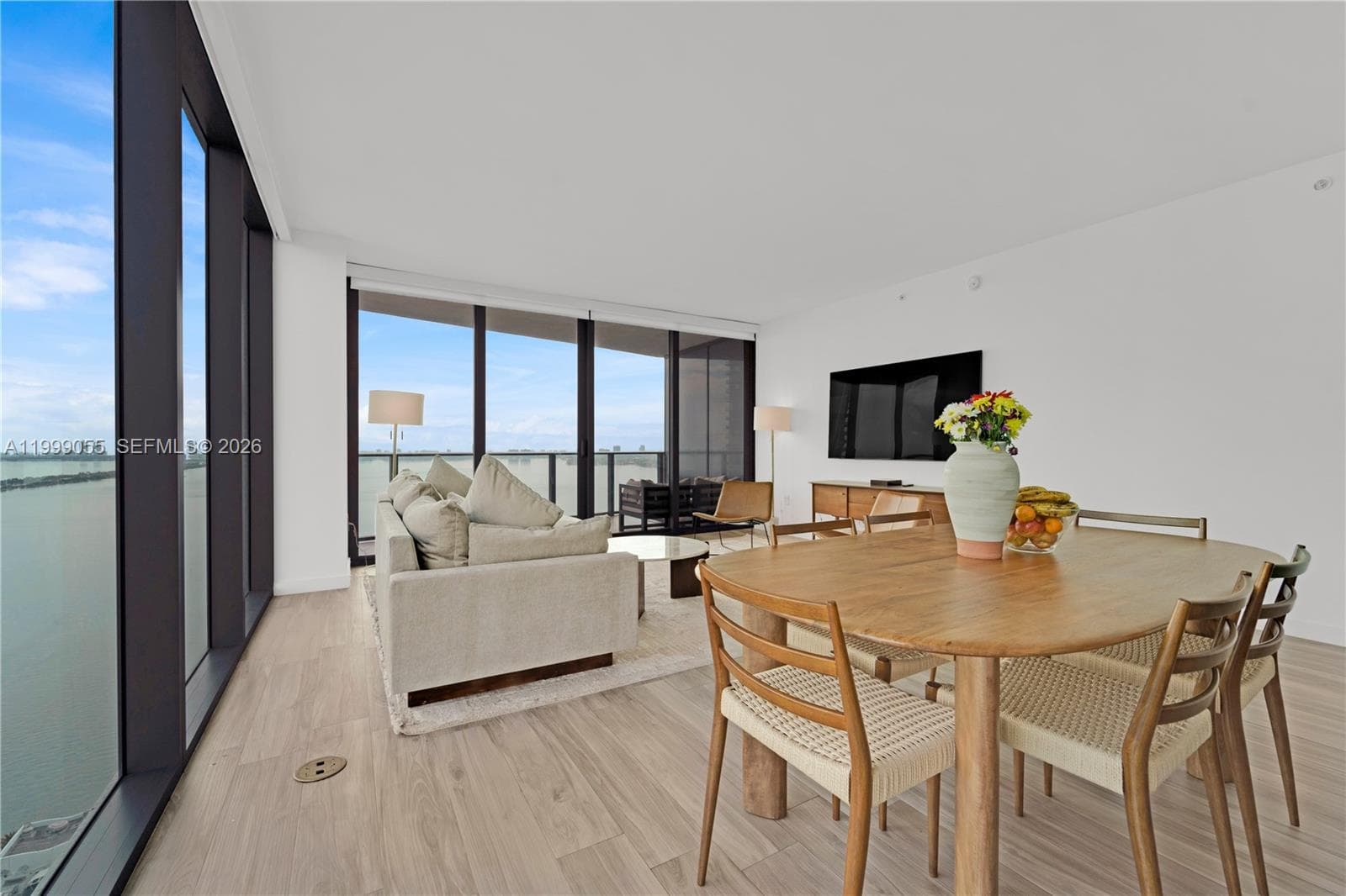 460 28th St 3201 photo 12