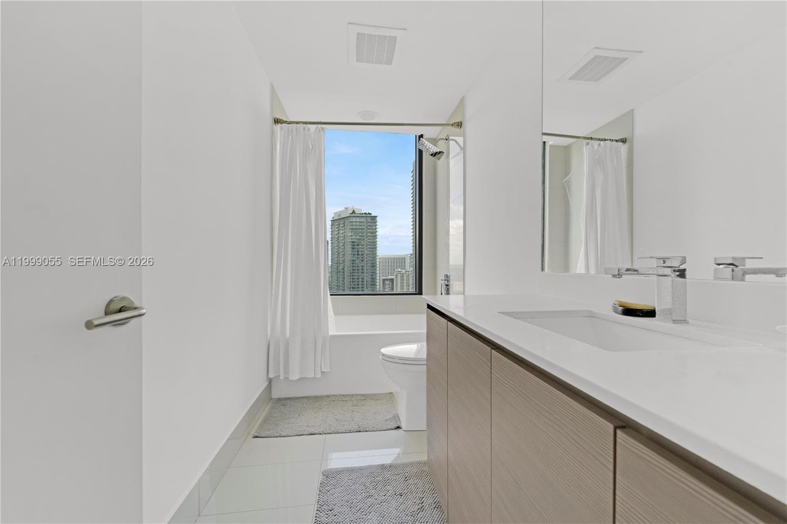 460 28th St 3201 photo 19