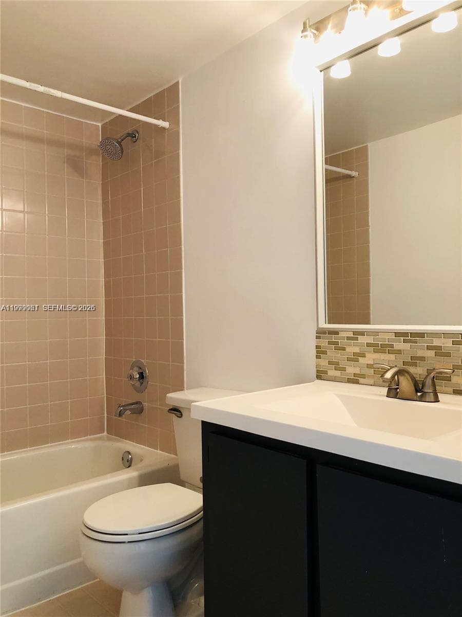 8260 210th St 210 photo 13