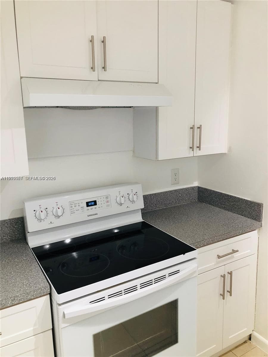 8260 210th St 210 photo 11