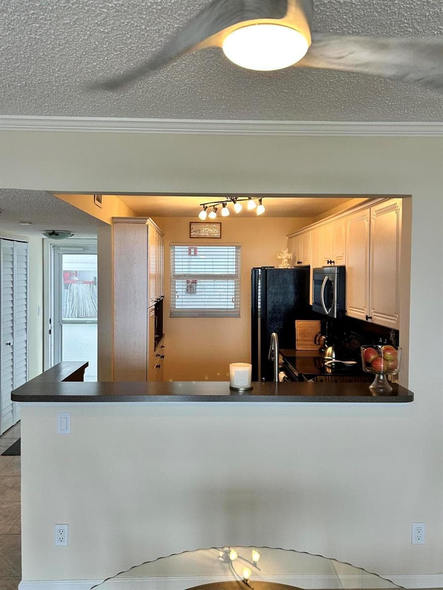 1391 S Ocean Boulevard photo 5