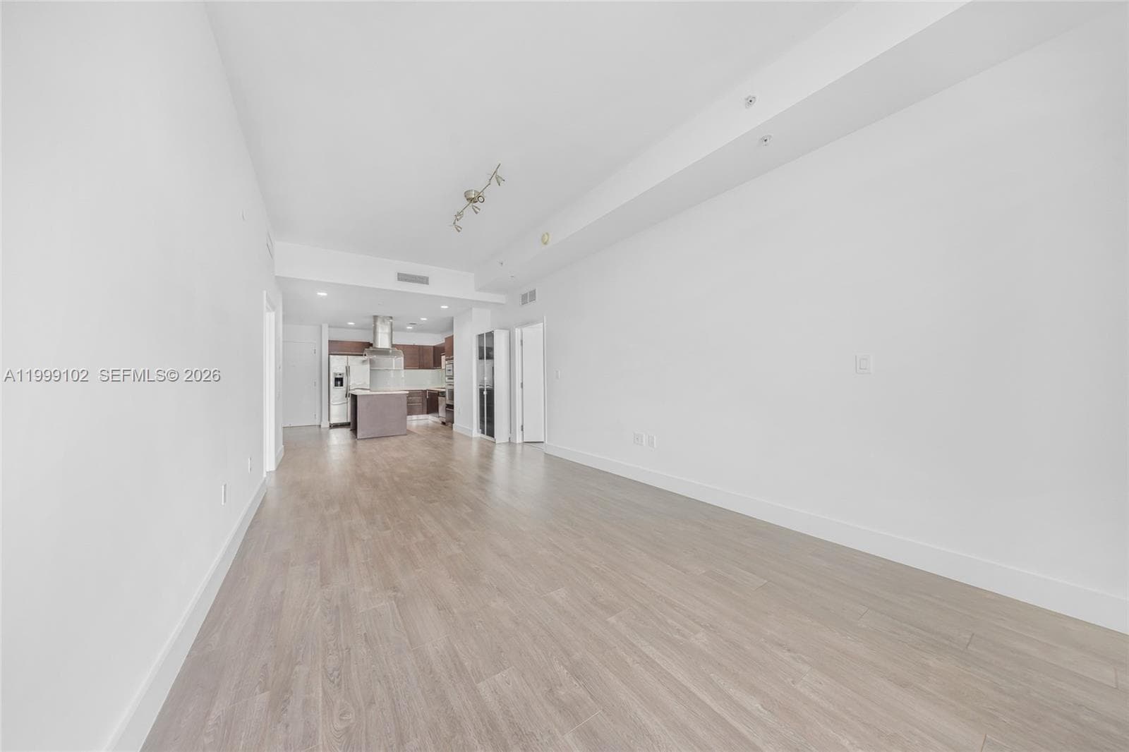 7928 East Dr 902 photo 7