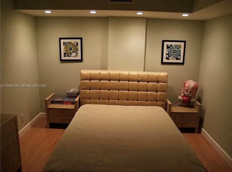 1865 Ocean Dr 2B photo 12