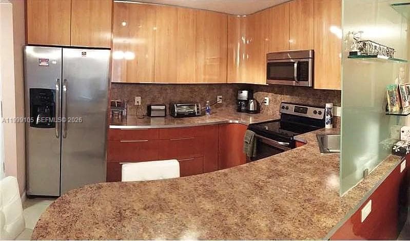 1865 Ocean Dr 2B photo 1