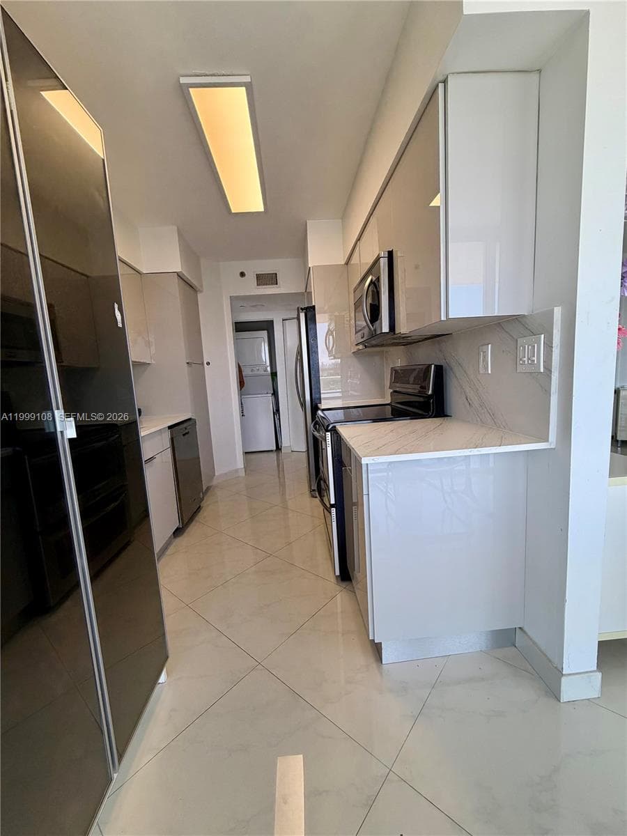 7330 Ocean Ter 8-C photo 13