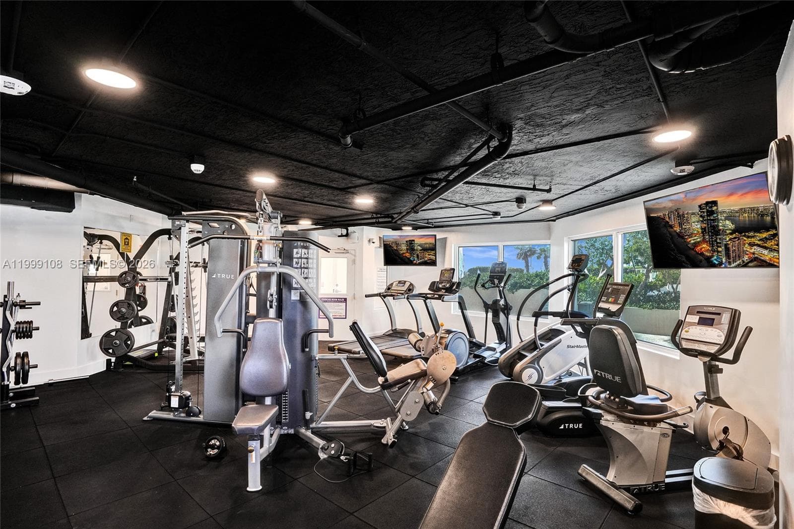 7330 Ocean Ter 8-C photo 24