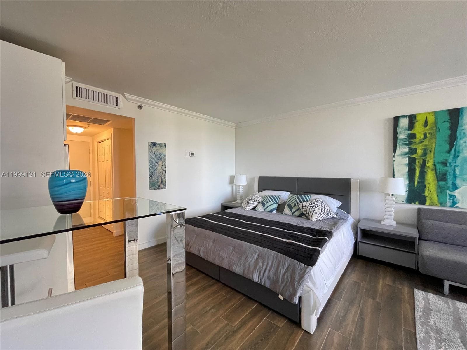 19201 Collins Ave 504 photo 12