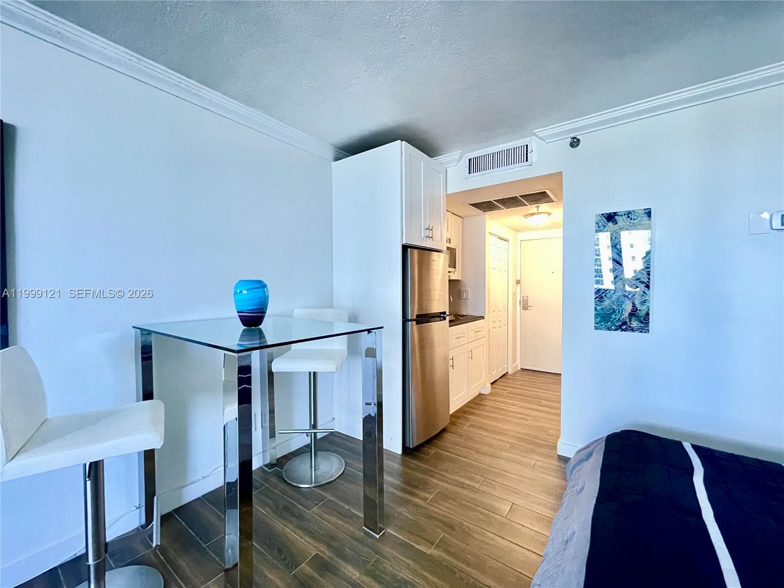 19201 Collins Ave 504 photo 9