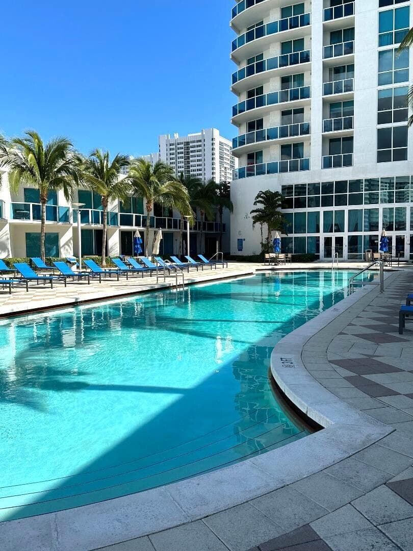 1945 S Ocean Drive photo 24