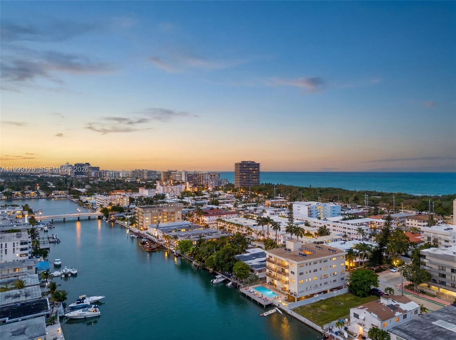 8250 Byron Ave 404 photo 15