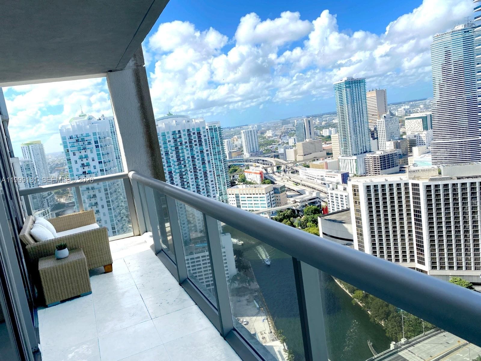 475 Brickell Ave 3915 photo 17