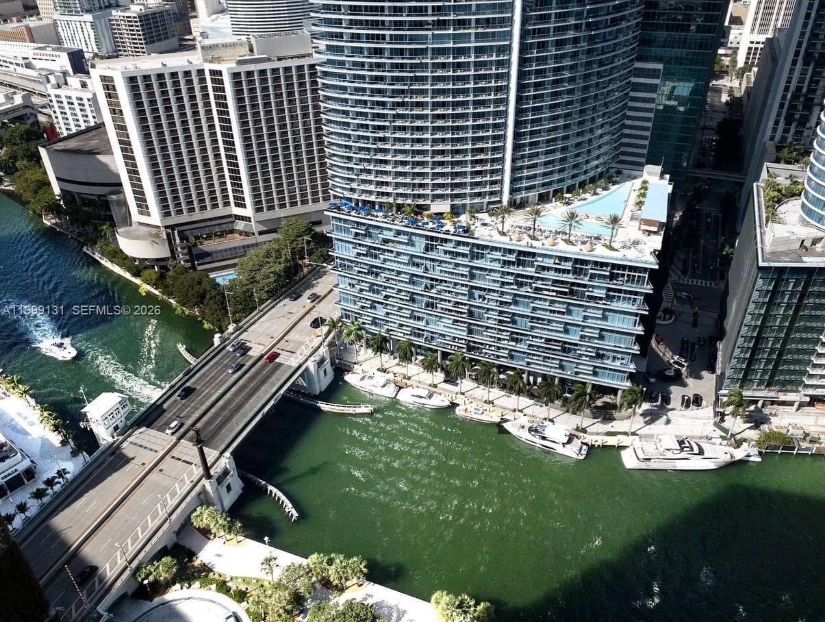 475 Brickell Ave 3915 photo 20