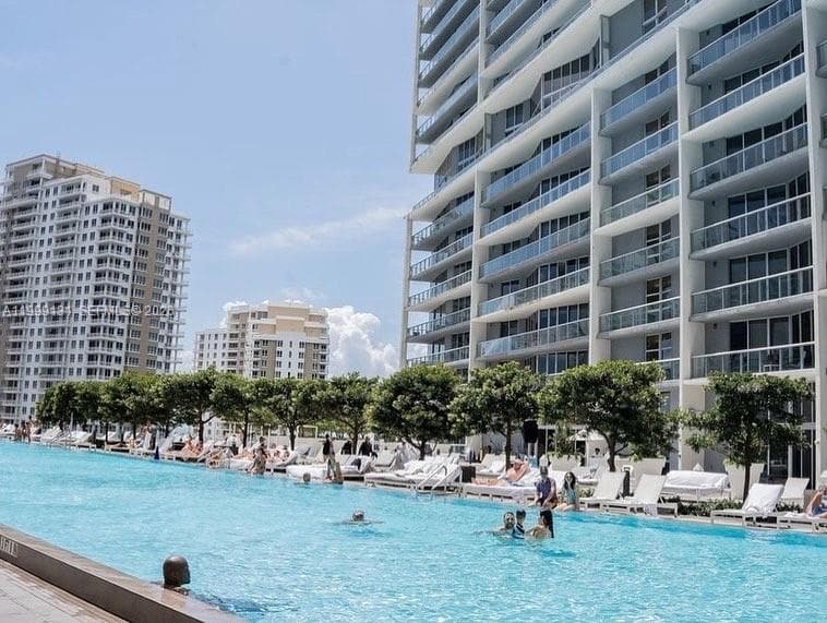 475 Brickell Ave 3915 photo 18