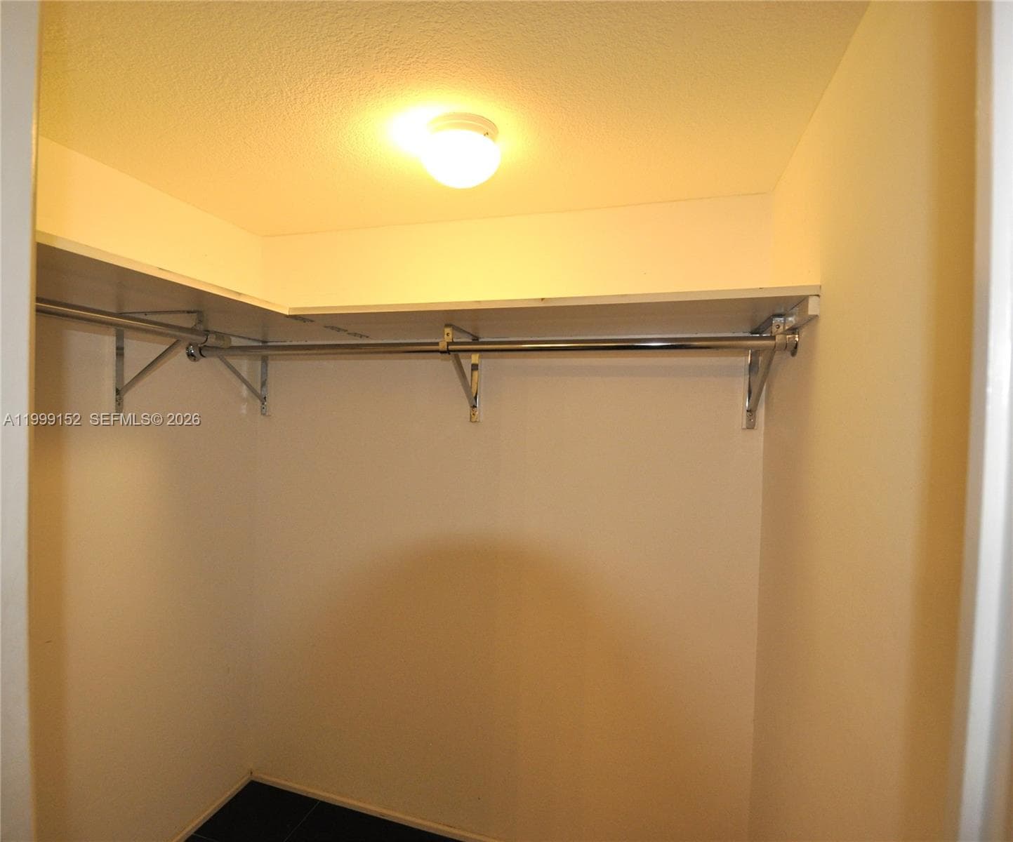 2030 Ocean Dr 803 photo 15