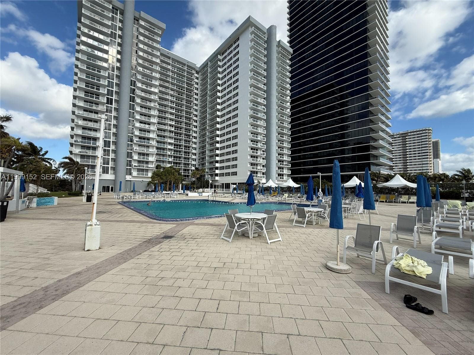 2030 Ocean Dr 803 photo 11