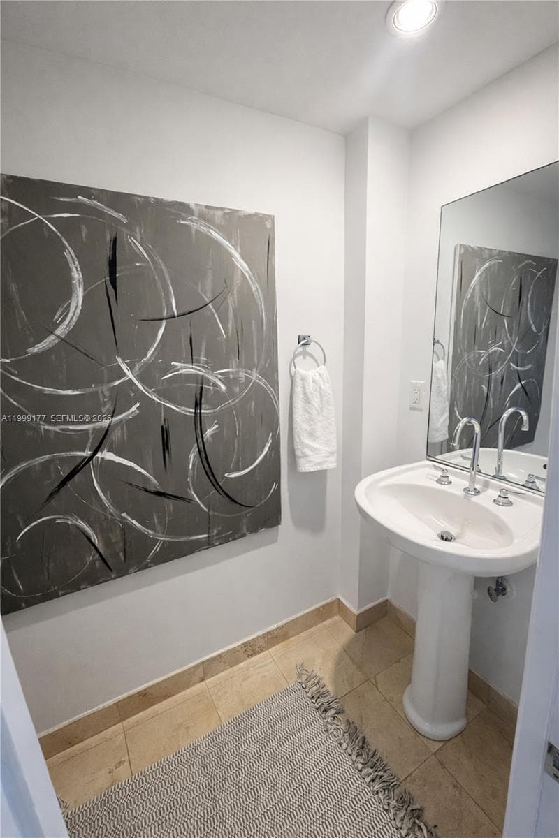 6917 Collins Ave 1611 photo 14