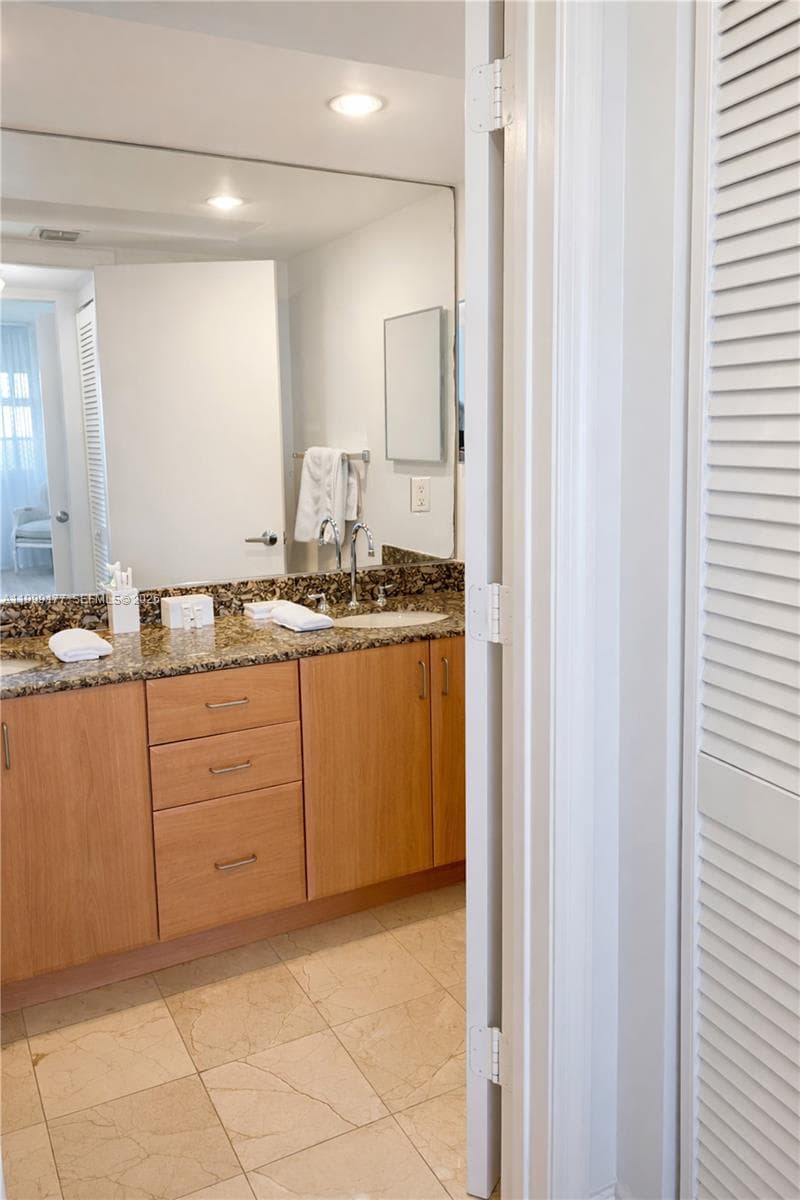 6917 Collins Ave 1611 photo 15