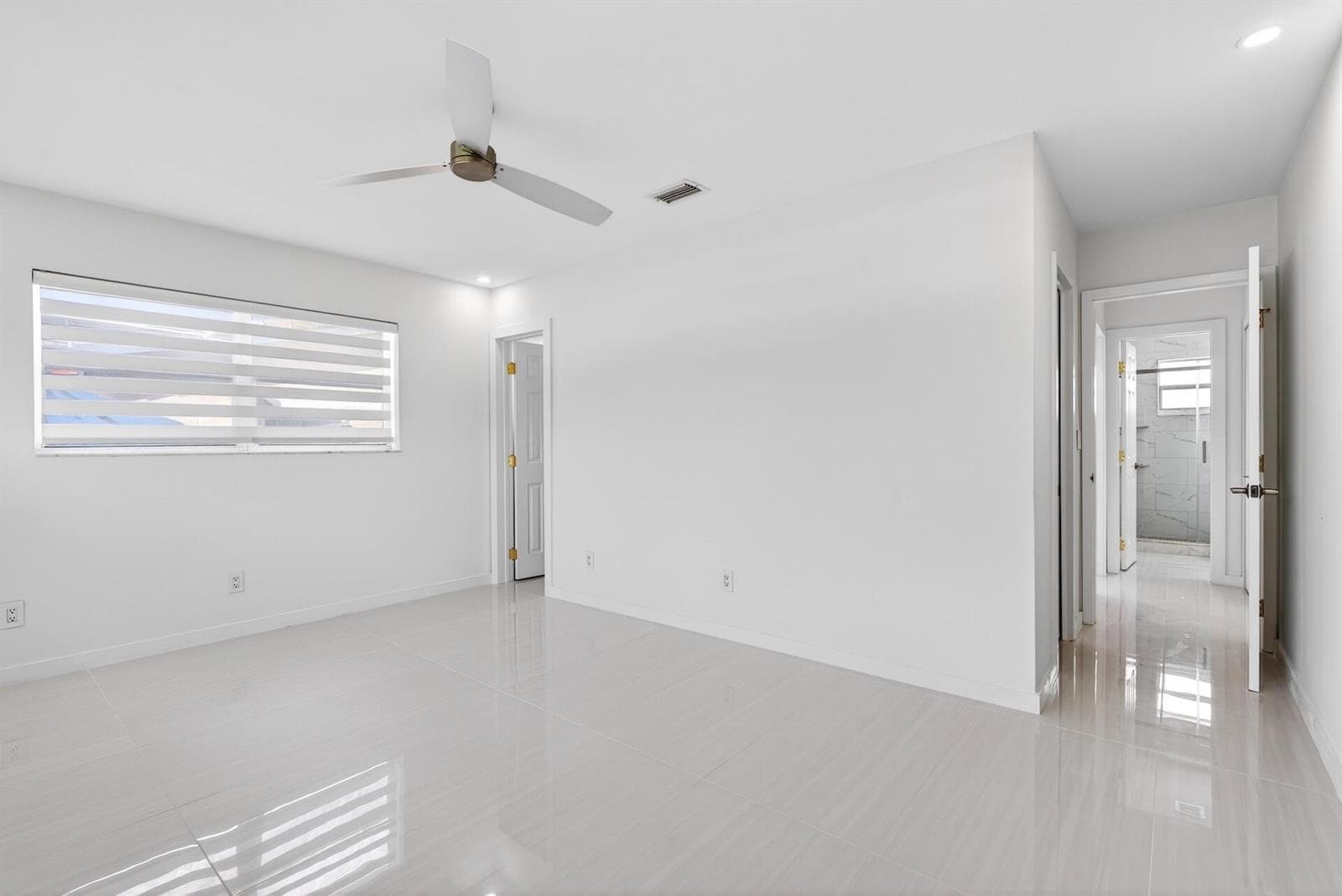 648 NW 30th Court photo 22