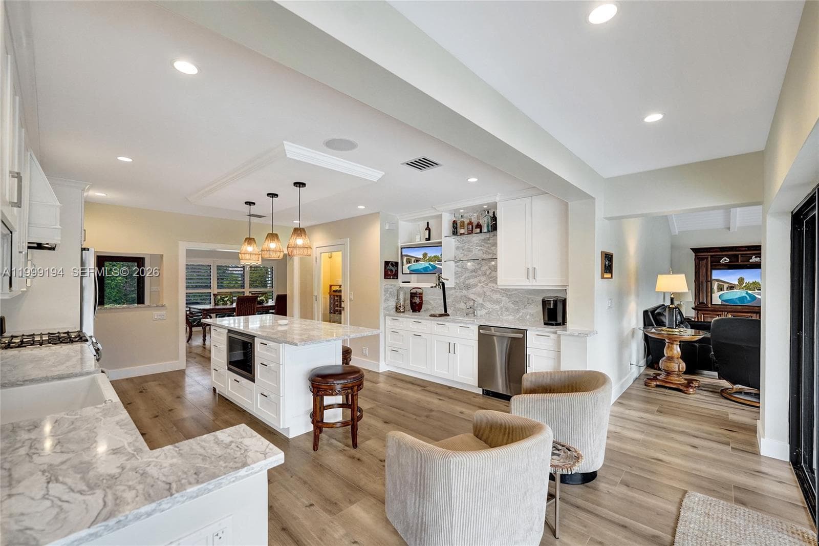 2832 26th St photo 1