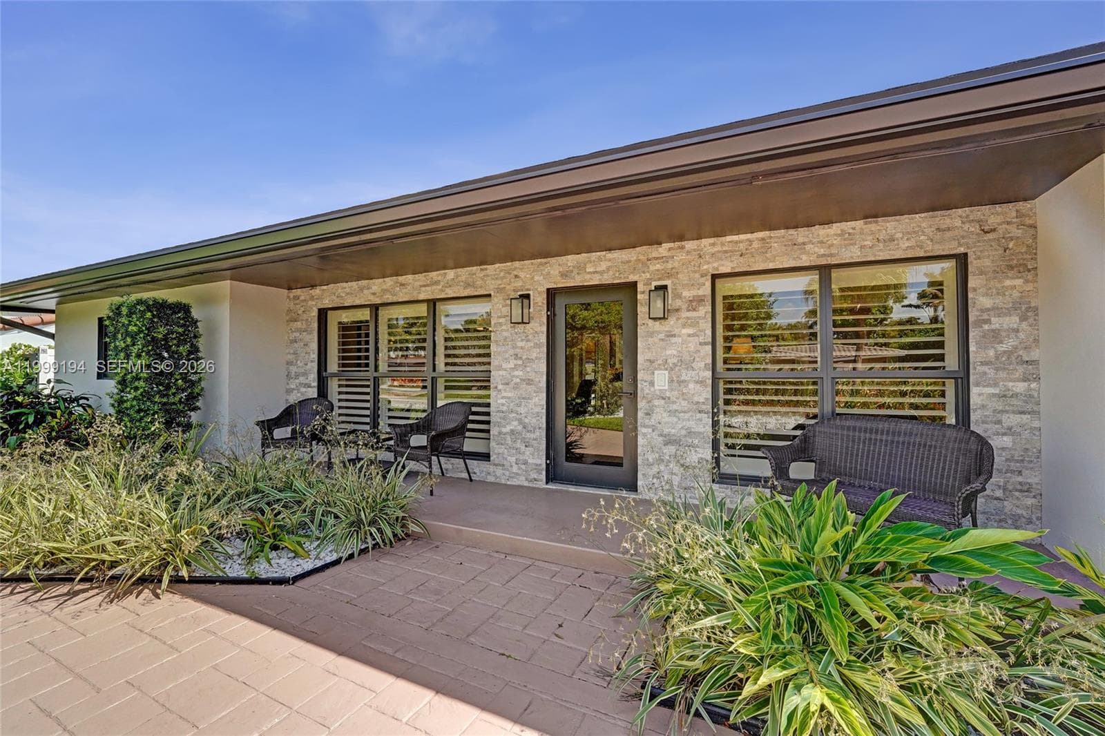 2832 26th St photo 5