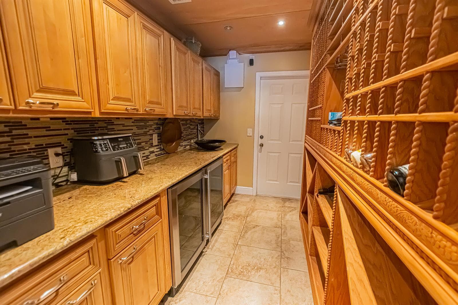 441 SE Pine Road photo 9