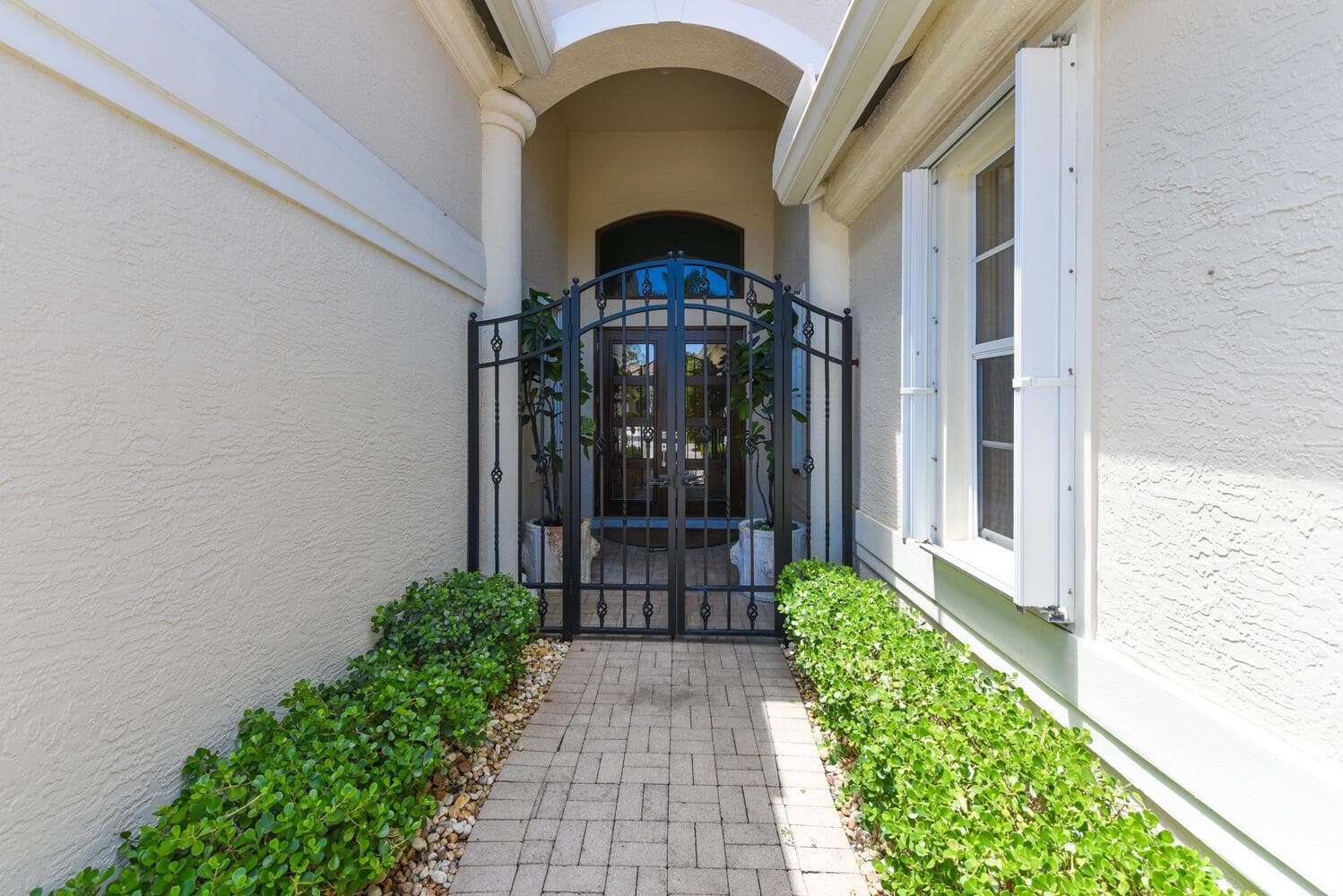 14284 Stroller Way photo 2