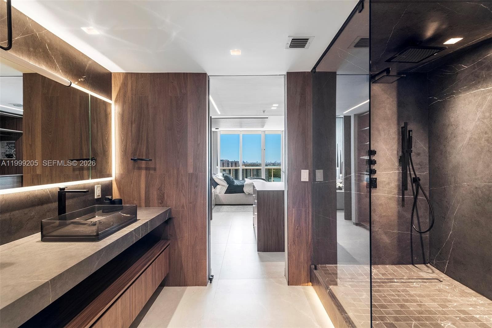 400 Sunny Isles Blvd PH-03 photo 12