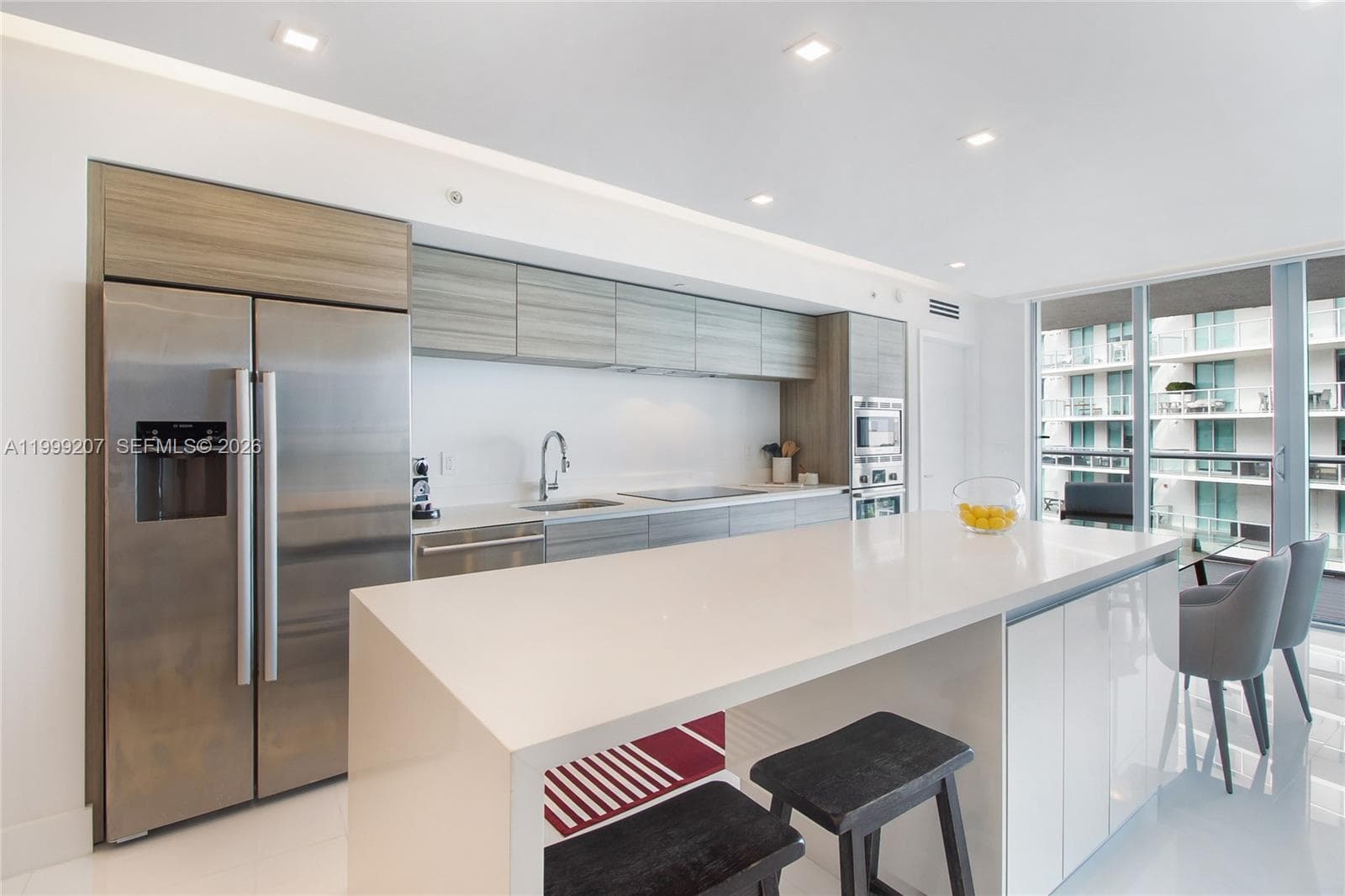 6620 Indian Creek Dr 516 photo 12