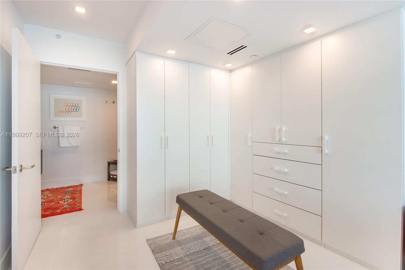 6620 Indian Creek Dr 516 photo 9