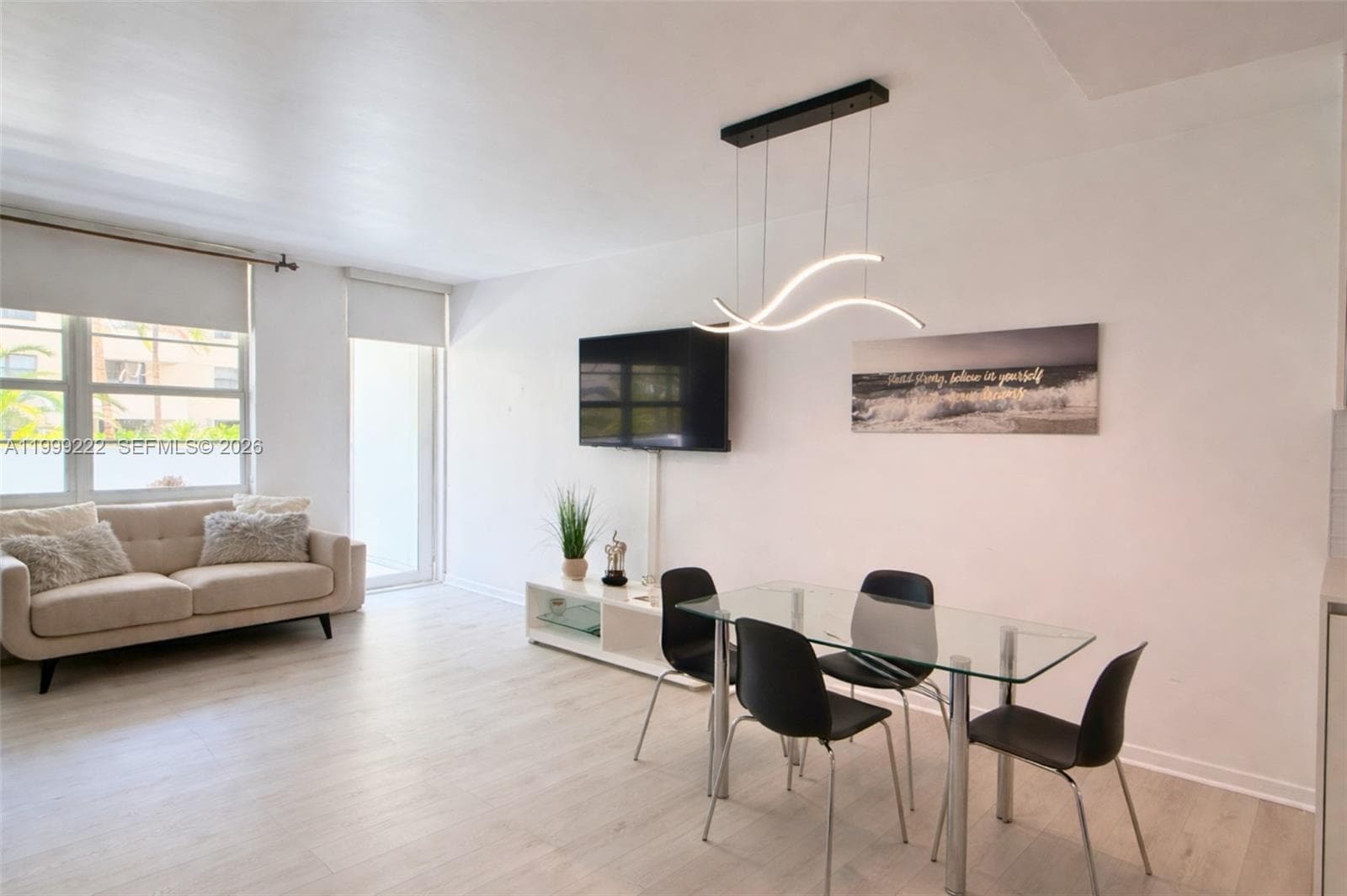 100 Lincoln Rd 430 photo 2