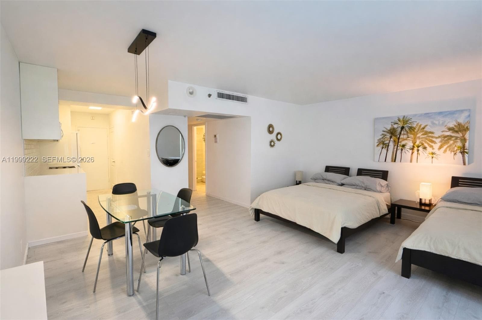 100 Lincoln Rd 430 photo 3