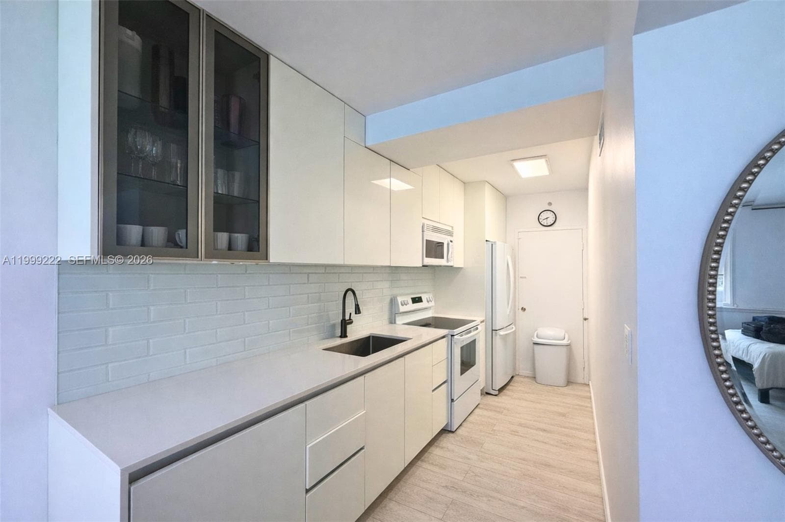 100 Lincoln Rd 430 photo 5