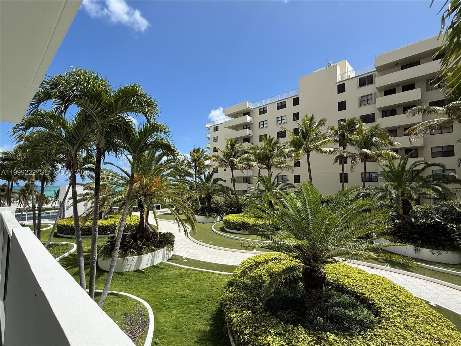 100 Lincoln Rd 430 photo 14