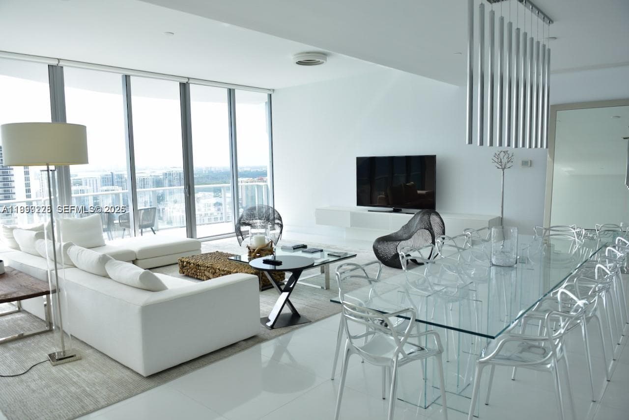 17475 Collins Ave 2802 photo 3