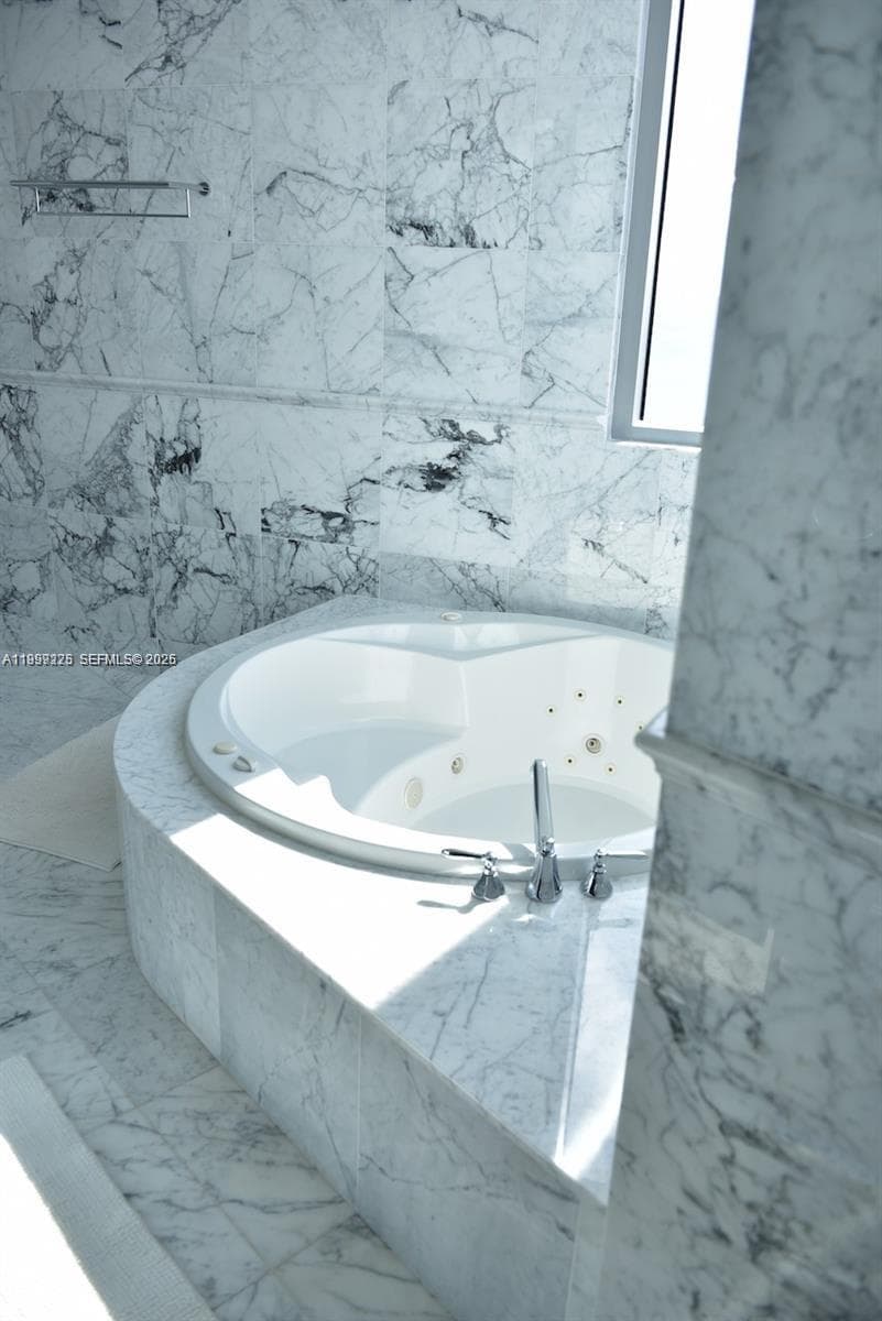 17475 Collins Ave 2802 photo 19