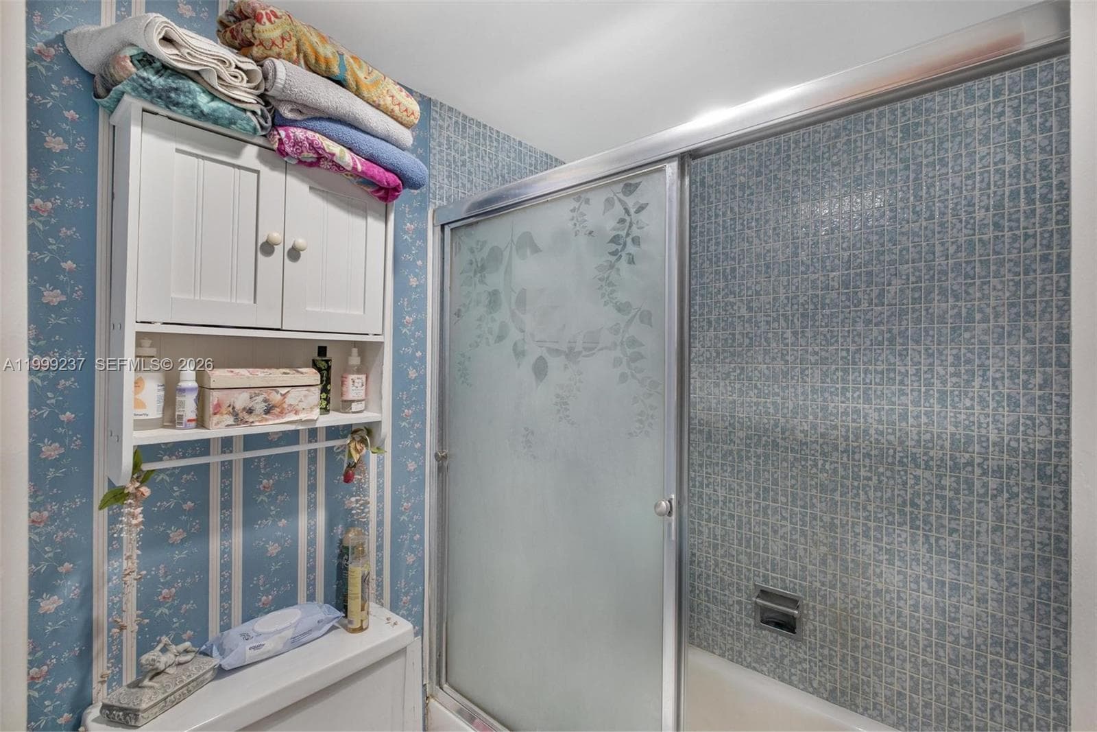 3475 N Country Club Dr 619 photo 23