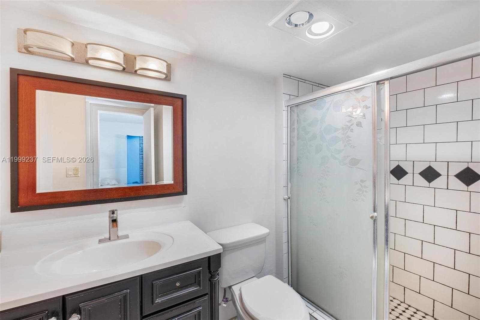 3475 N Country Club Dr 619 photo 22