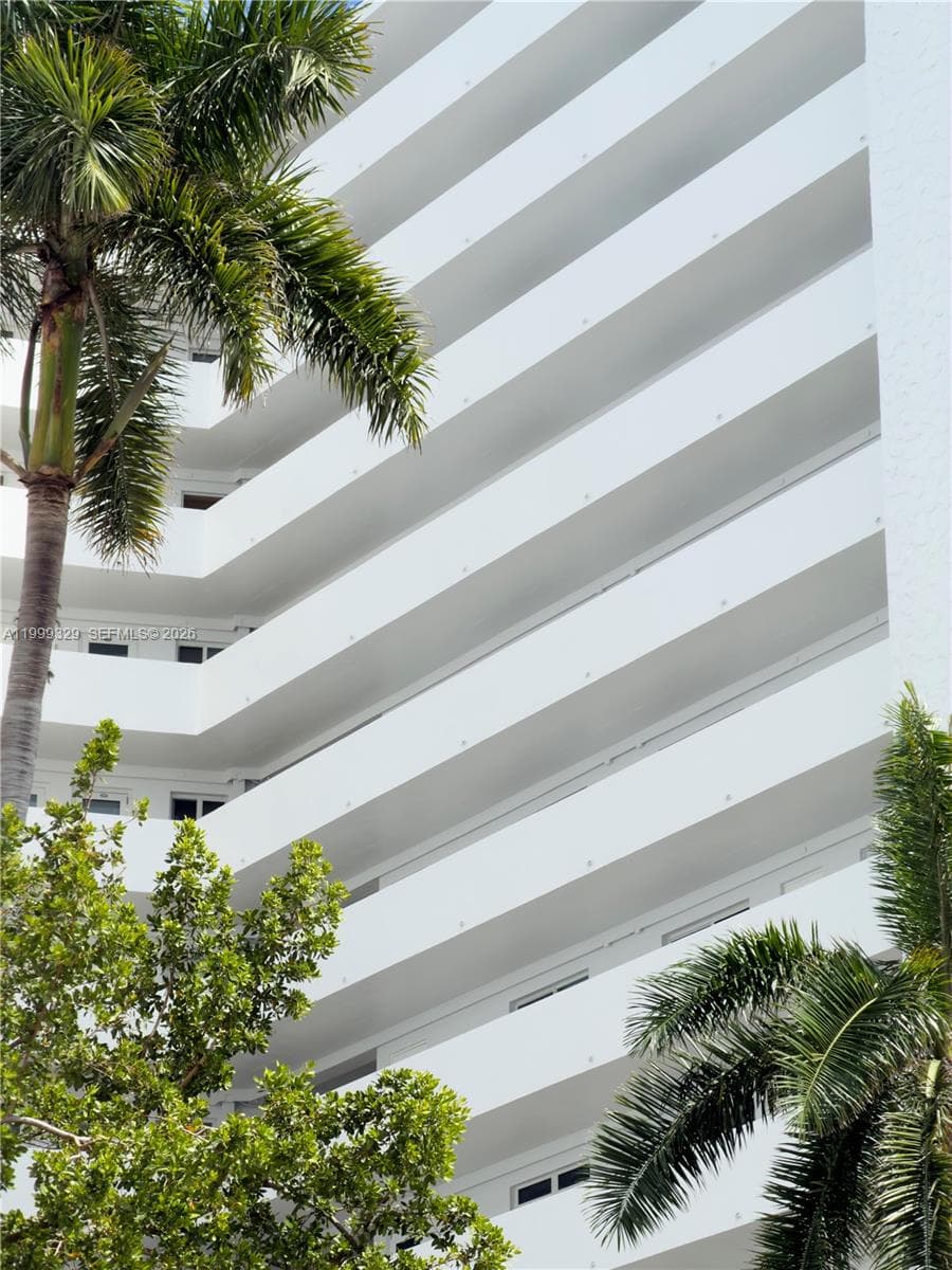 710 N Ocean Blvd 603 photo 6