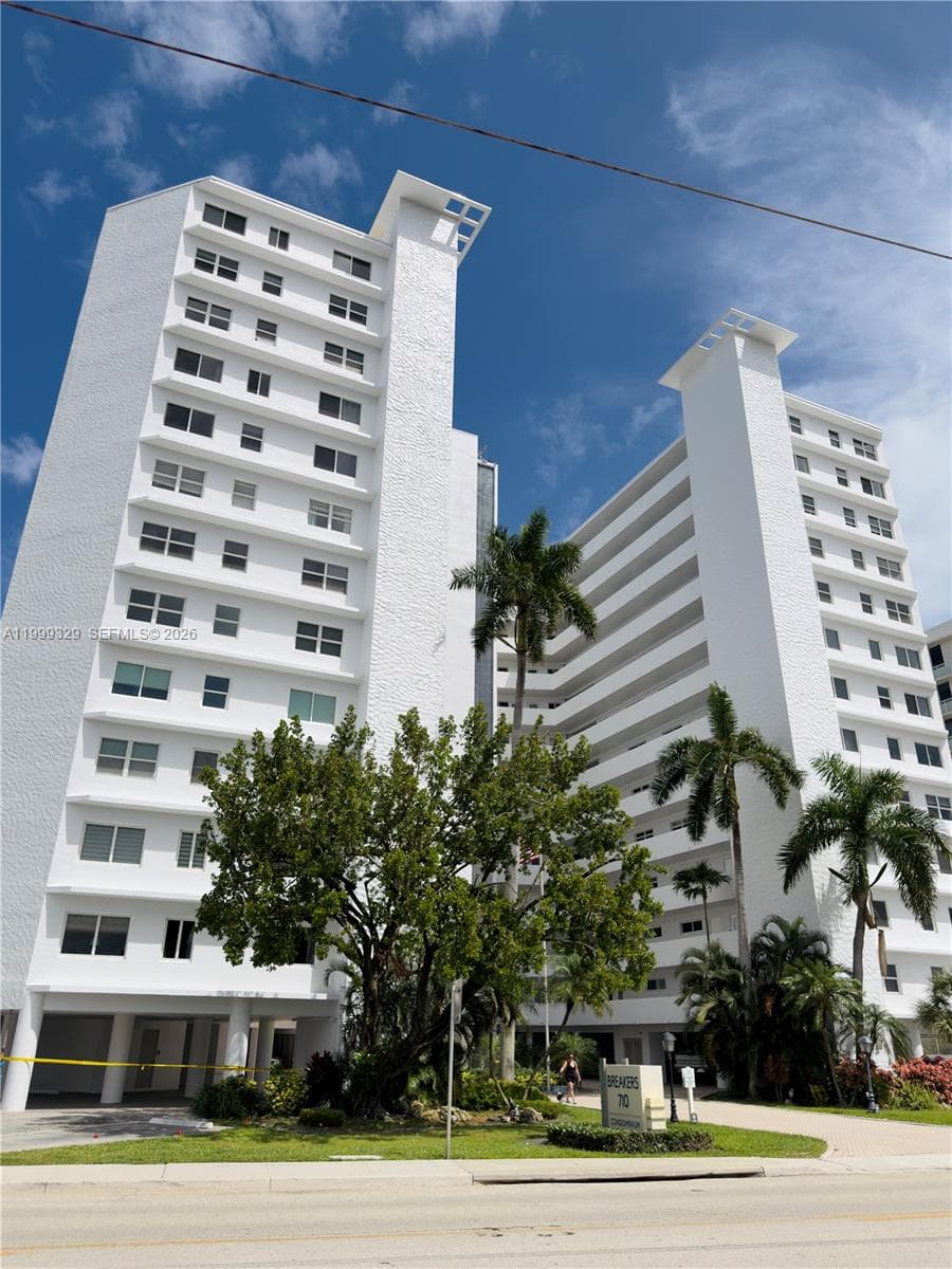 710 N Ocean Blvd 603 photo 4