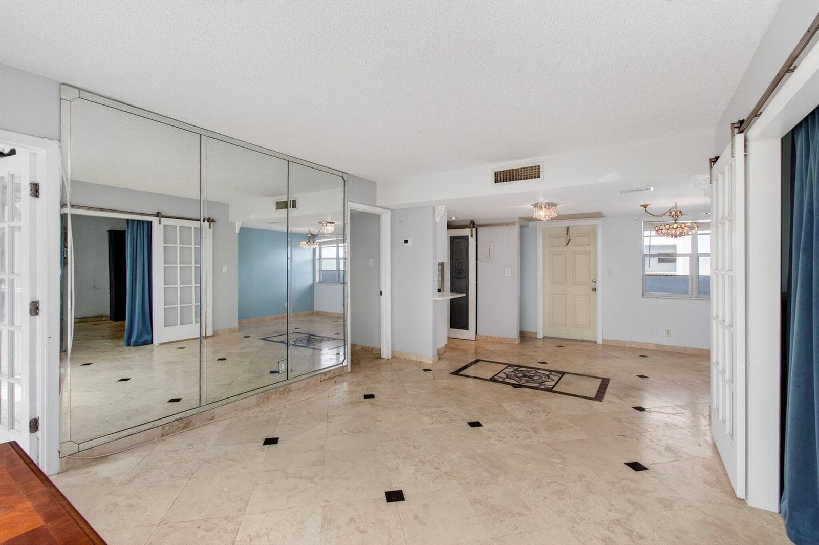 1810 New Palm Way 316 photo 11