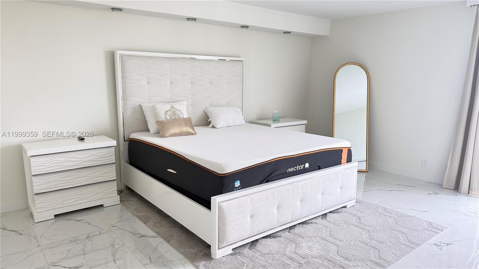 19707 Turnberry Way 18K photo 12