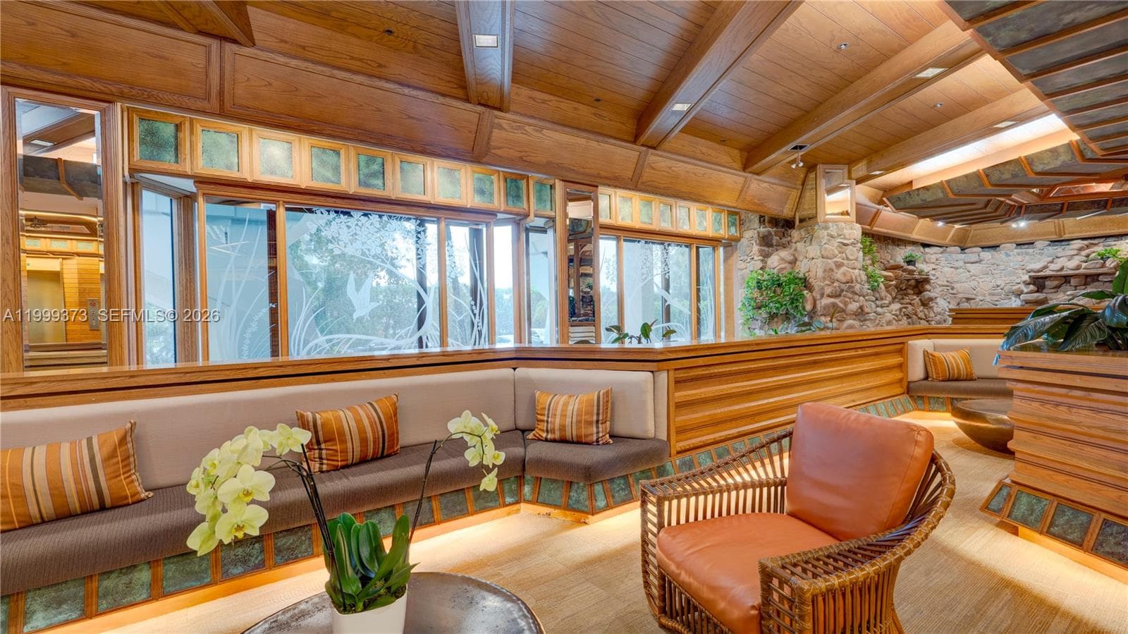 4000 Towerside Ter 908 photo 4