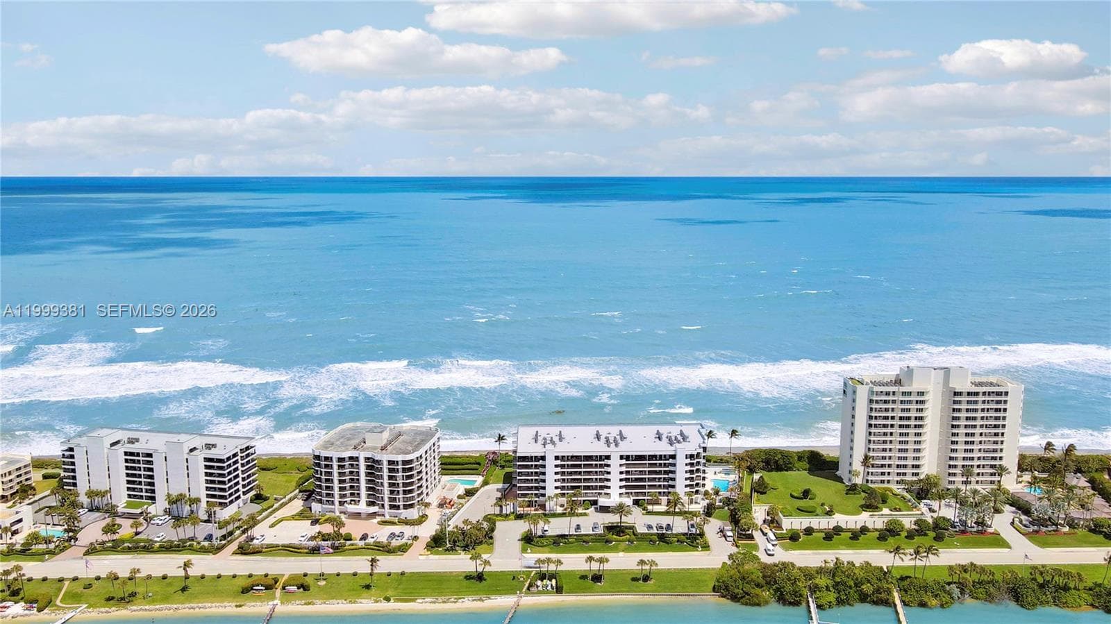 19750 Beach Rd 4040 photo 2