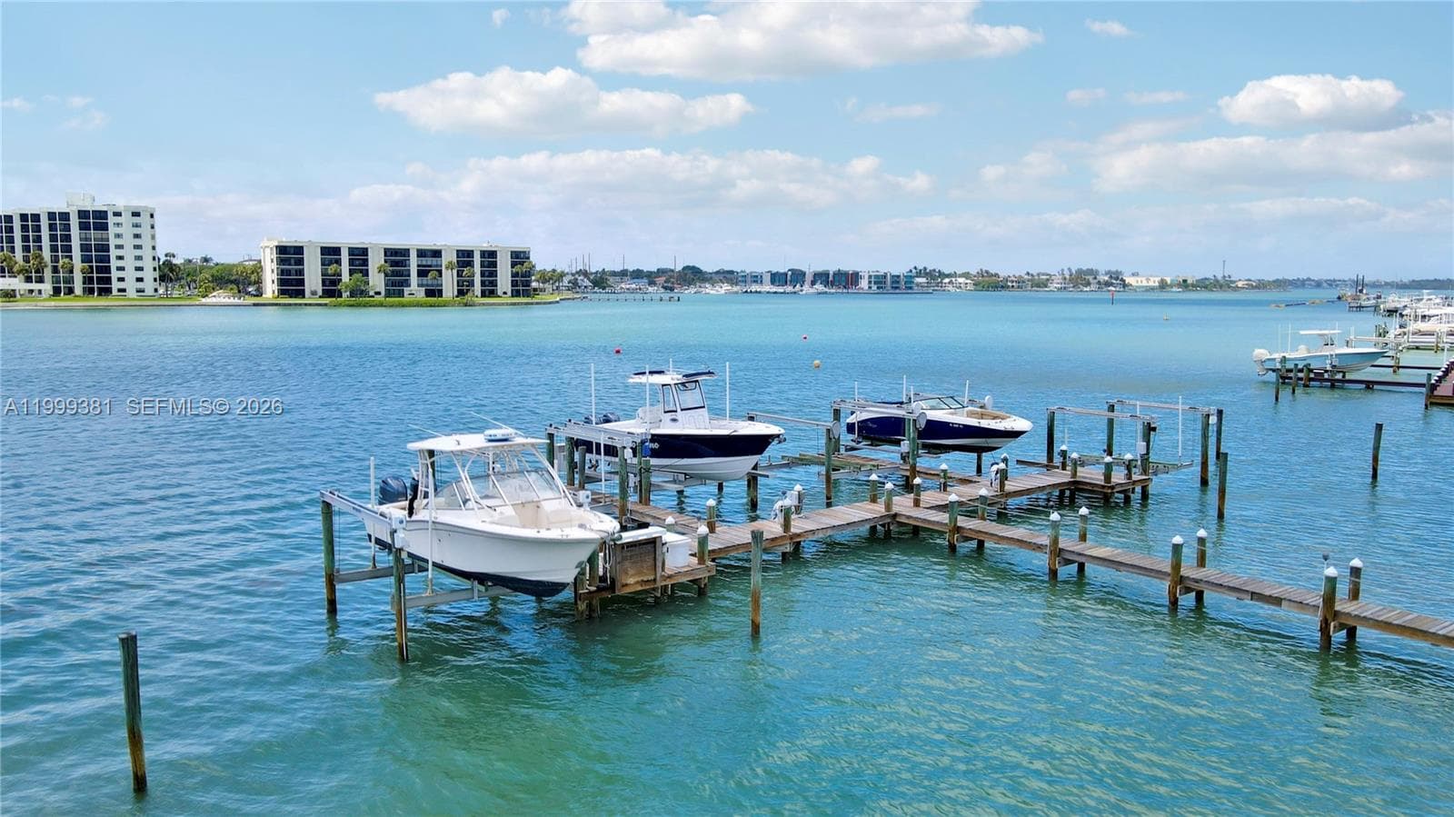 19750 Beach Rd 4040 photo 20