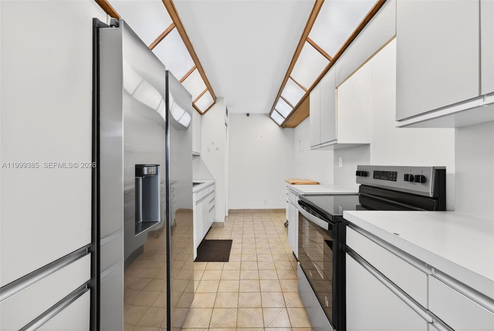 19355 Turnberry Way 24C photo 8