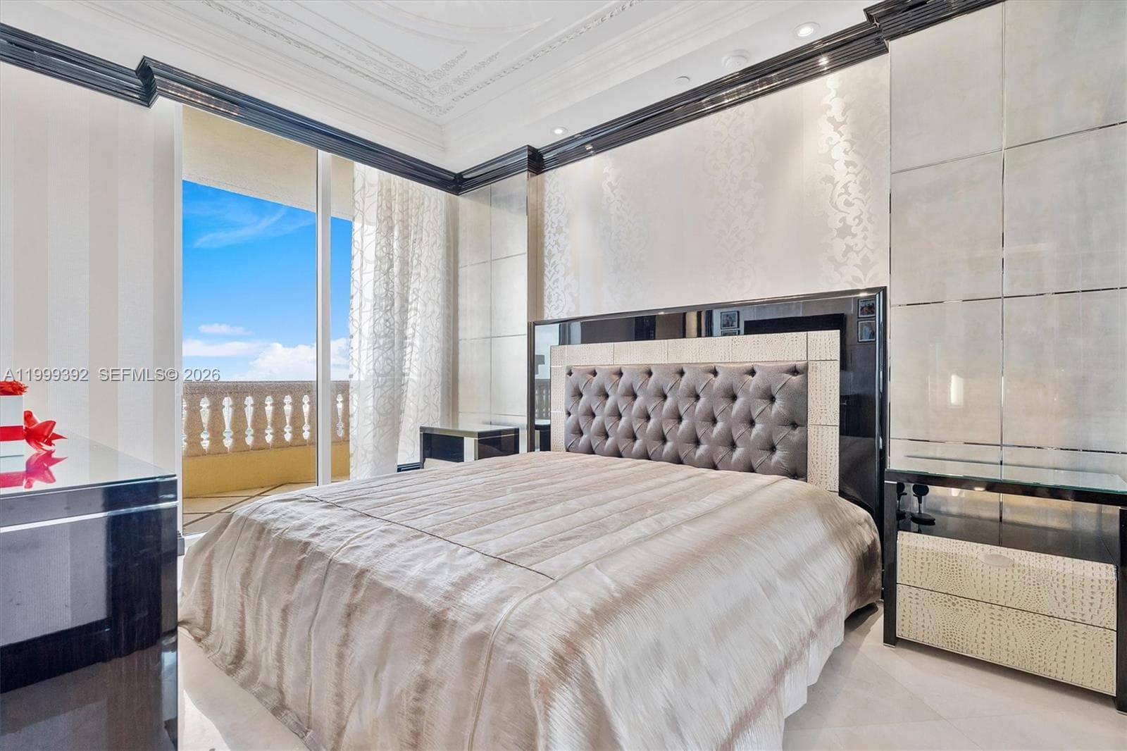 17875 Collins Ave PH4506 photo 14