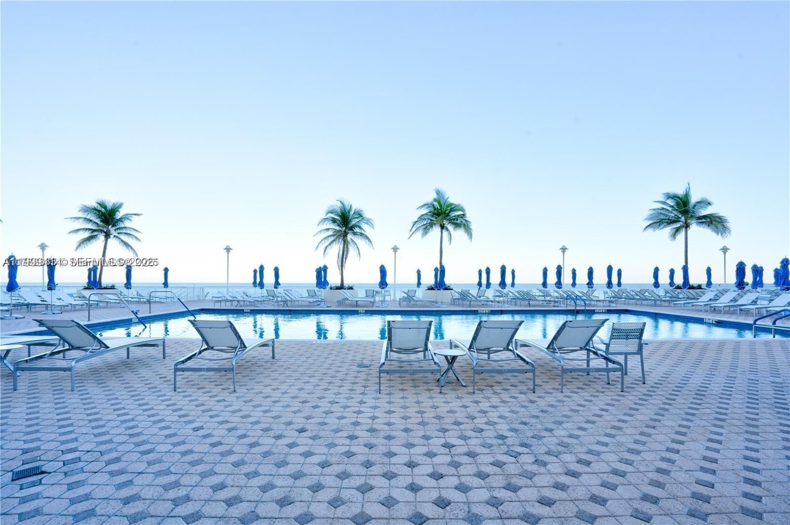 1880 Ocean Dr TS706 photo 1